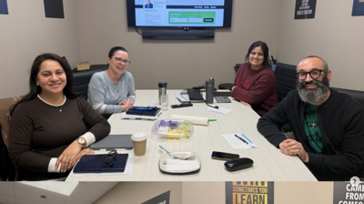 Guest participant - Team sales meeting Photo
